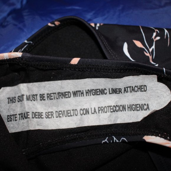 Hilor One Piece Swimsuit NWT Size 10 Missing Neck Strap. - Picture 9 of 11